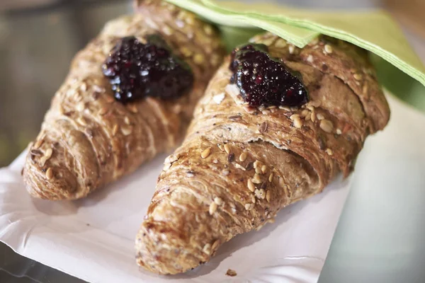 Croissant Blueberries Jam Breakfast — Stock Photo, Image