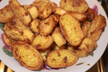 Tagliatelle denilen geleneksel İtalyan karnaval tatlılar