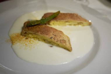 kuşkonmaz pasta dilimleri closeup