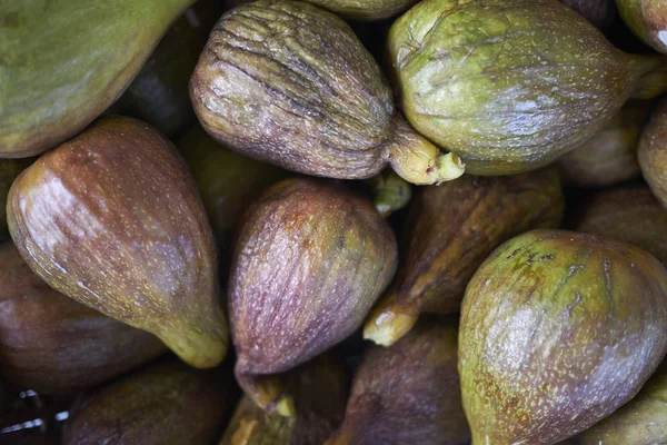 Higos Maduros Una Cesta — Foto de Stock