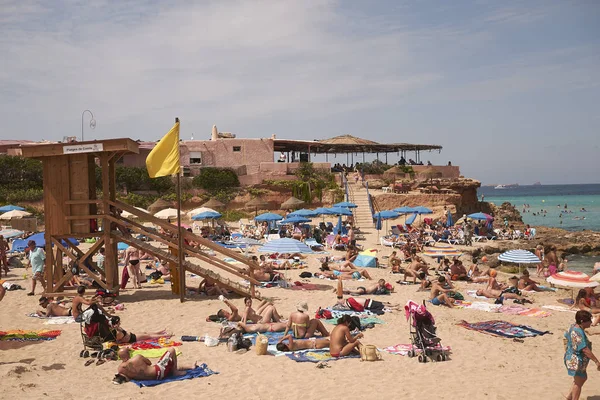 Platges Comte Ibiza Islas Baleares Agosto 2014 Los Turistas Toman — Foto de Stock