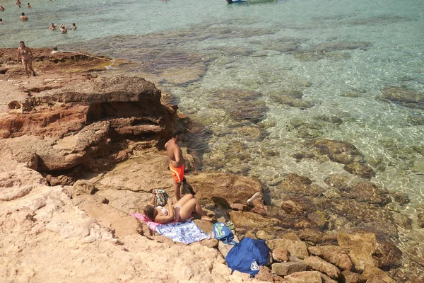 Platges Comte Ibiza Baleary Sierpnia 2014 Turyści Opalając Się Platges — Zdjęcie stockowe