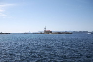 Eivissa limanındaki deniz feneri