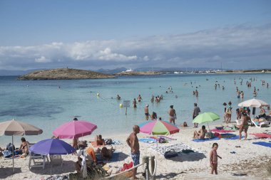 Formentera, İspanya - 01 Eylül 2016: Platja de ses Illetes görünümü