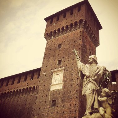 Milano, İtalya - 26 Mayıs 2017 : Castello Sforzesco görünümü