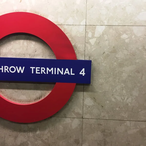 Londen Verenigd Koninkrijk Augustus 2017 Heatrow Terminal Vier Metrostation — Stockfoto