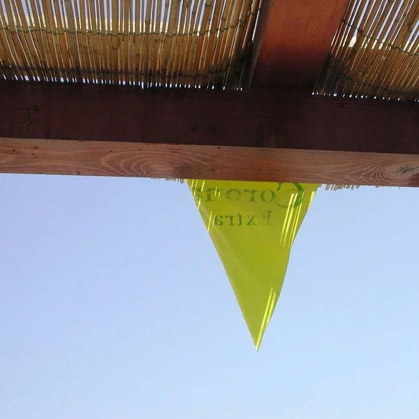 Lampedusa, Itália - 02 de setembro de 2002: Corona beer flag — Fotografia de Stock