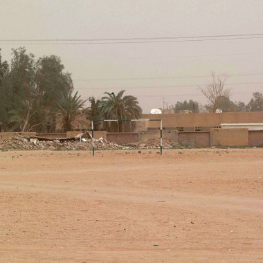 Germa, Libya - 08 Mayıs 2002 : Futbol sahası