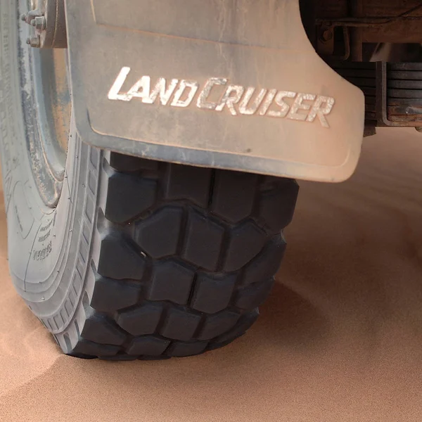 Ubari Desert Libya May 2002 Land Cruiser Tyre — Stock Photo, Image