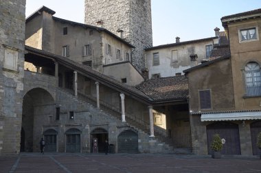 Bergamo, İtalya - 28 Ocak 2019: Palazzo del Podesta'nın görünümü