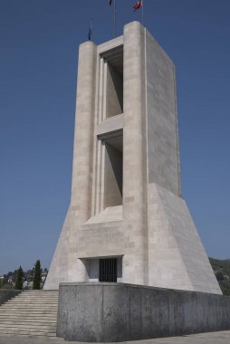 Como, İtalya - 22 Nisan 2018: Şehitler Anıtı (Monumento ai Caduti)