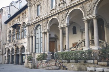 Milan, Italy - December 05, 2017 : View of 'Piazza dei Mercanti' 