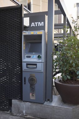 Milano, İtalya - 17 Aralık 2017 : Atm cash machine