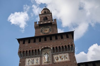 Milano, İtalya - 09 Şubat 2017 : Castello Sforzesco görünümü