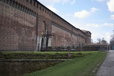 Milano, İtalya - 09 Şubat 2017 : Castello Sforzesco görünümü