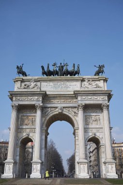 Milano, İtalya - 10 Şubat 2018 : Arco della Pace'in Milano'daki görünümü