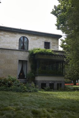 Milano, İtalya - 12 Temmuz 2018 : Piero Portaluppi'den Villa Necchi Campiglio'nun görünümü