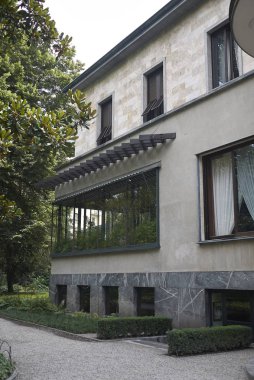 Milano, İtalya - 12 Temmuz 2018 : Piero Portaluppi'den Villa Necchi Campiglio'nun görünümü