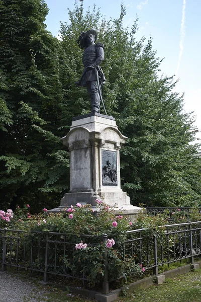 Milán Italia Junio 2018 Vista Estatua Luciano Manara Jardín Palestro —  Fotos de Stock