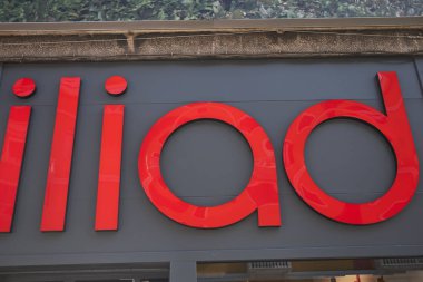 Milano, İtalya - 26 Eylül 2018 : Dükkânında İlyada logosu