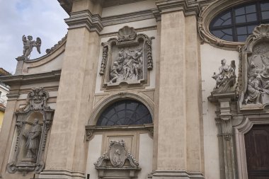 Milano, İtalya - 16 Ocak 2019 : Santa Maria della Passione kilise cephesi