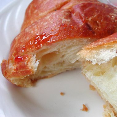 kruvasan reçelli Kahvaltı