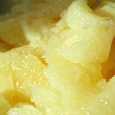 Kahvaltıda ananas dilimleri