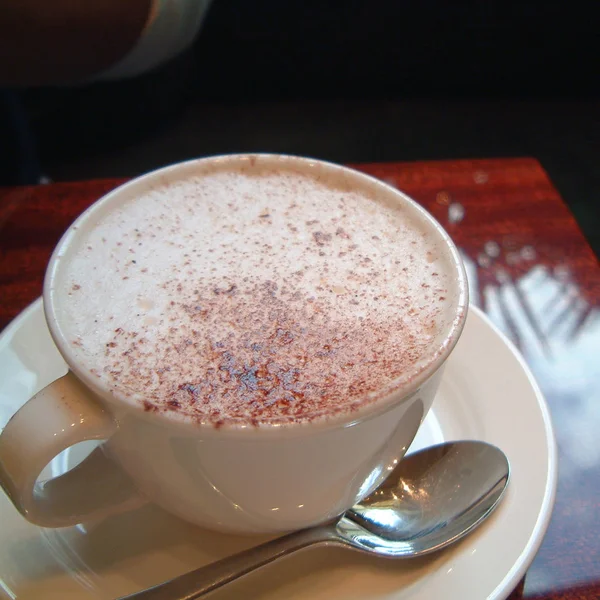 Cappuccino Dans Une Tasse Pour Petit Déjeuner — Photo