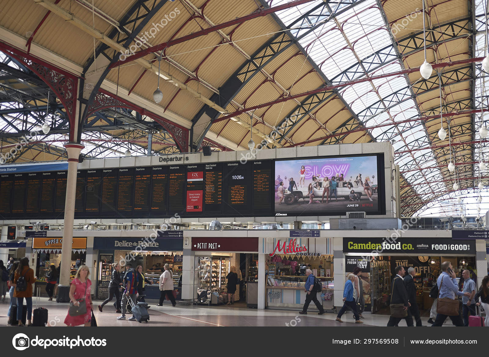 London United Kingdom June 2018 View Victoria Station Stock