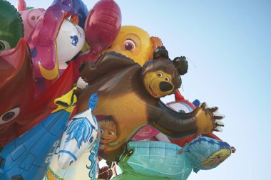 Napoli, İtalya - 23 Temmuz 2018 : balonlar sokakta satıldı