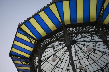 Napoli, İtalya - 23 Temmuz 2018 : Villa Comunale'de 'Cassa Armonica' görünümü