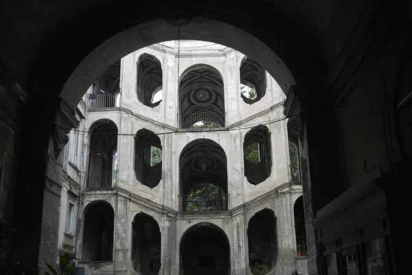 Napoli, İtalya - 24 Temmuz 2018 : Palazzo Sanfelice Görünümü