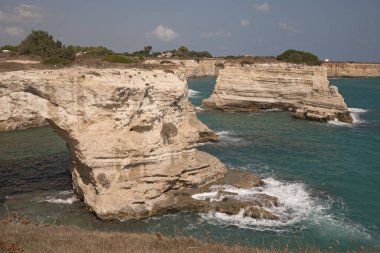 Torre Sant Andrea, İtalya - Eylül 2012 : Torre Sant Andrea plajlarının görünümü