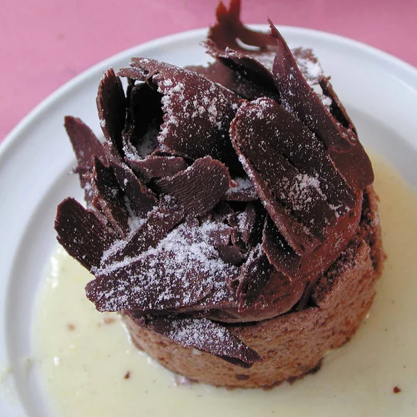 Torta Cioccolato Con Scaglie Cioccolato Fondente — Foto Stock