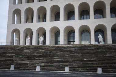 Roma, İtalya - 15 Mart 2015 : Kolezyum meydanı, Roma