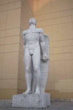 Forli, İtalya - 09 Ağustos 2018 : Icarus heykeli