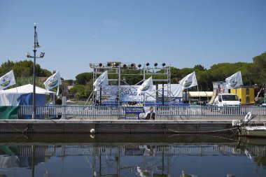 Cervia, İtalya - 04 Ağustos 2018 : Cervia'daki 'Lega Nord' kongre yeri