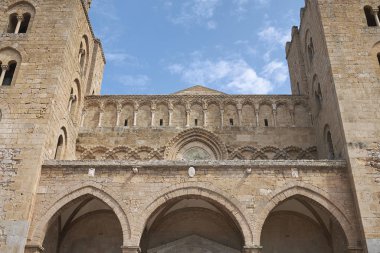 Cefalu, İtalya - 09 Eylül 2018: Cefalu Katedrali Manzarası