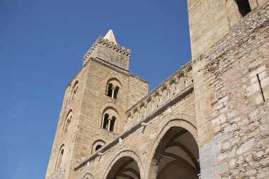 Cefalu, İtalya - 09 Eylül 2018: Cefalu Katedrali Manzarası