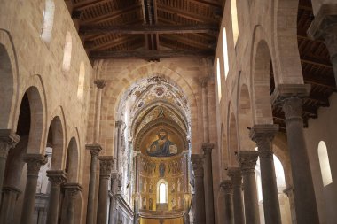 Cefalu, İtalya - 09 Eylül 2018: Cefalu Katedrali Manzarası