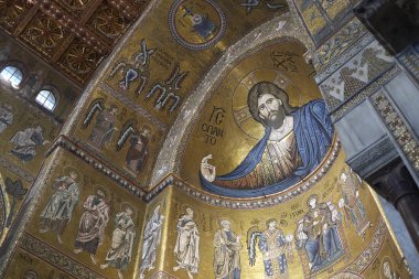 Monreale, İtalya - 11 Eylül 2018 : Monreale katedrali apsis görünümü