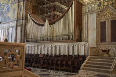 Monreale, İtalya - 11 Eylül 2018 : Monreale katedral organı