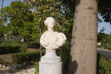 Palermo, İtalya - 06 Eylül 2018 : Villa Giulia Heykeli