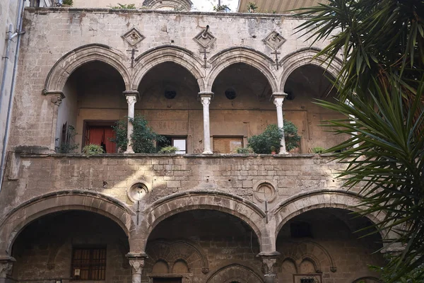 Palermo Italia Settembre 2018 Veduta Palazzo Ajutamicristo — Foto Stock