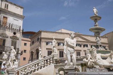 Palermo, İtalya - 07 Eylül 2018 : Praetorian Çeşme si 