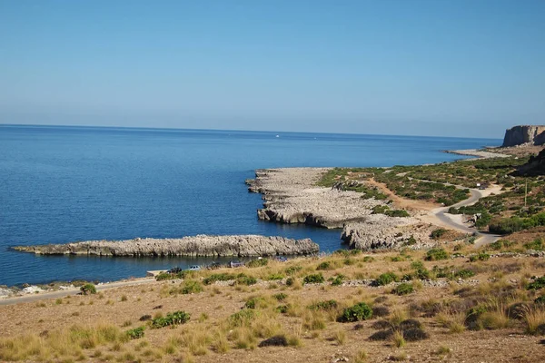 ヴィート シチリア島 2011年8月31日 イスリダビーチの眺め — ストック写真