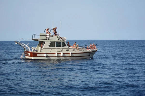 San Vito Capo Italy September 2011 Boat Sailing Riserva Dello — Stockfoto