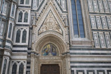 Firenze, İtalya - 21 Haziran 2018 : Floransa Katedrali'nin detayları (Cattedrale di Santa Maria del Fiore)