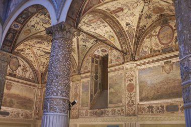 Floransa, İtalya - 27 Şubat 2019 : Palazzo Vecchio'nun ilk avlusu görünümü