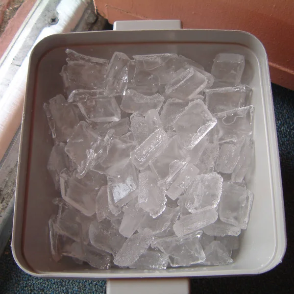 Ведро Льдом — стоковое фото